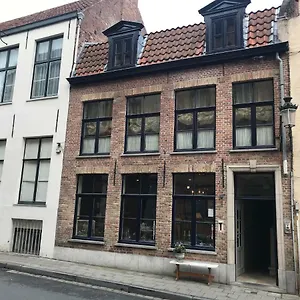  Appartement Dijver - Serene Escape In The Heart Of Historic